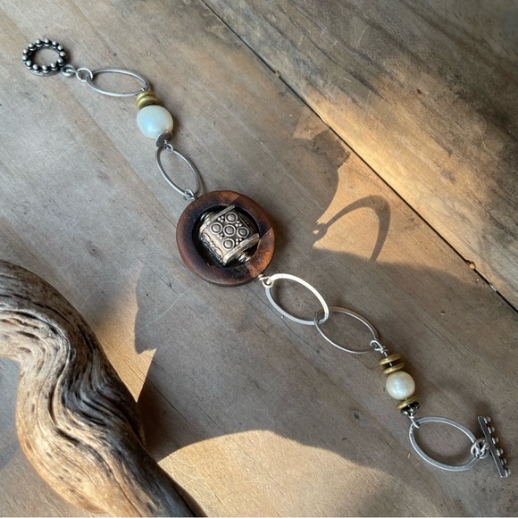 Vintage Artisan Charms & Beads Retro Sterling Silver Link Toggle Bracelet - Picture 4 of 10